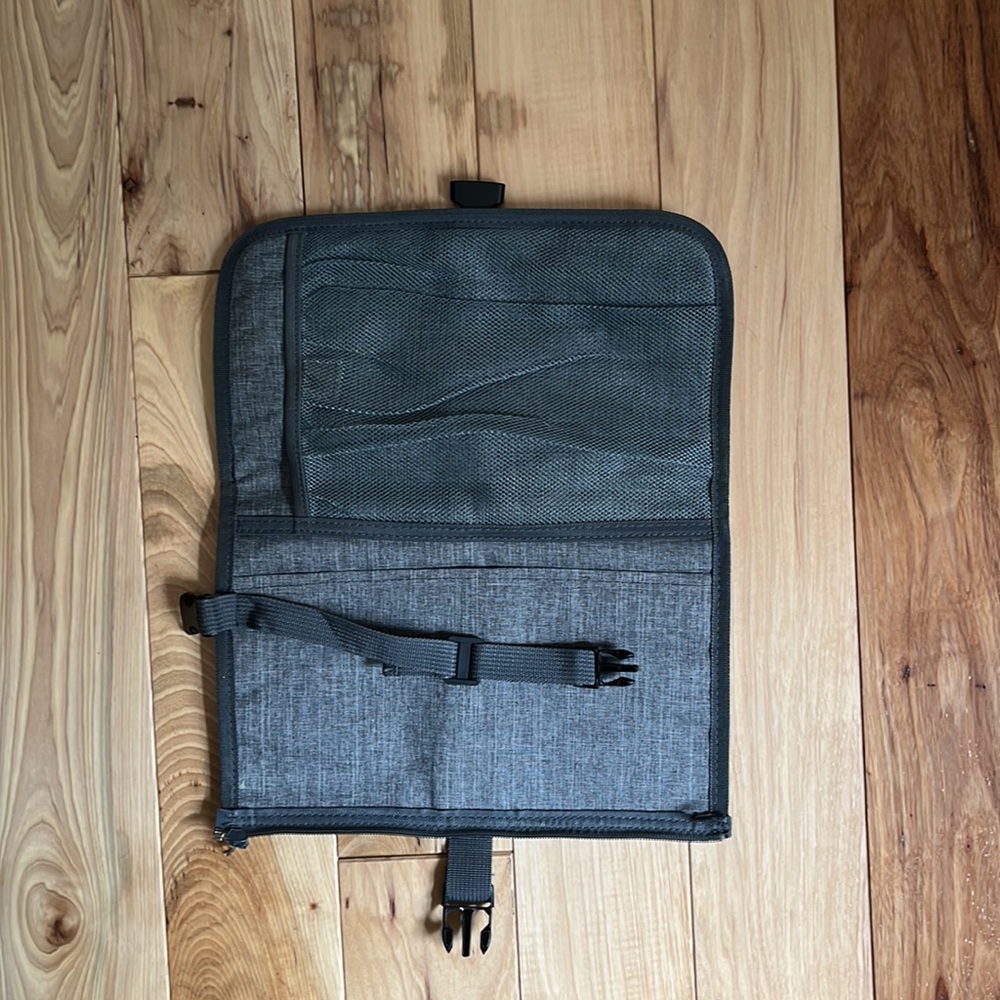 Blue Snail Portable Baby changing pad - Picture 7 of 15